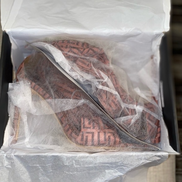 Fashion Nova ~ Born For This Wrap Up Heels - Picture 4 of 7